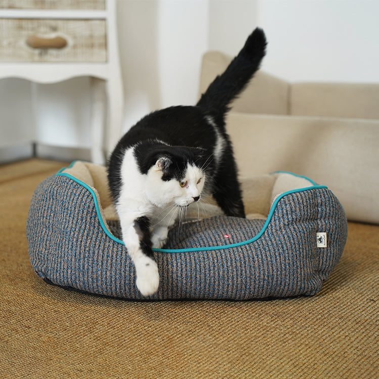 PET877 Denier Stripe Ounger Dog Cat Bed